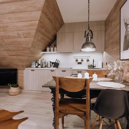 Diament Mozaika W Centrum Z Balkonem *