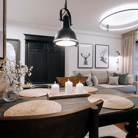 Diament Mozaika W Centrum Z Balkonem *