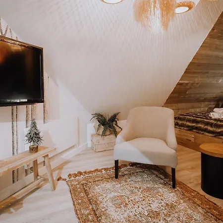 Diament Mozaika W Centrum Z Balkonem